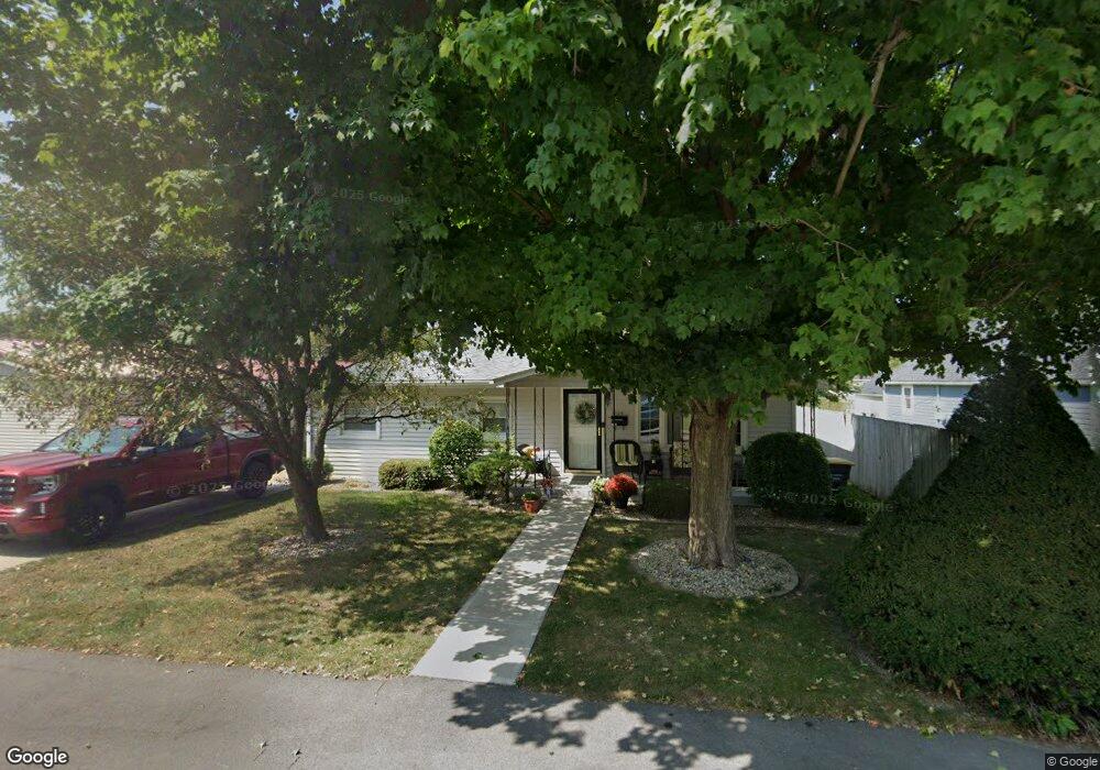 726 Oak St, Tipton, IN 46072 - photo 1