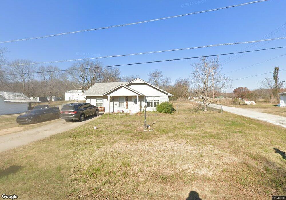 408 E Center St, Henryetta, OK 74437 - photo 1