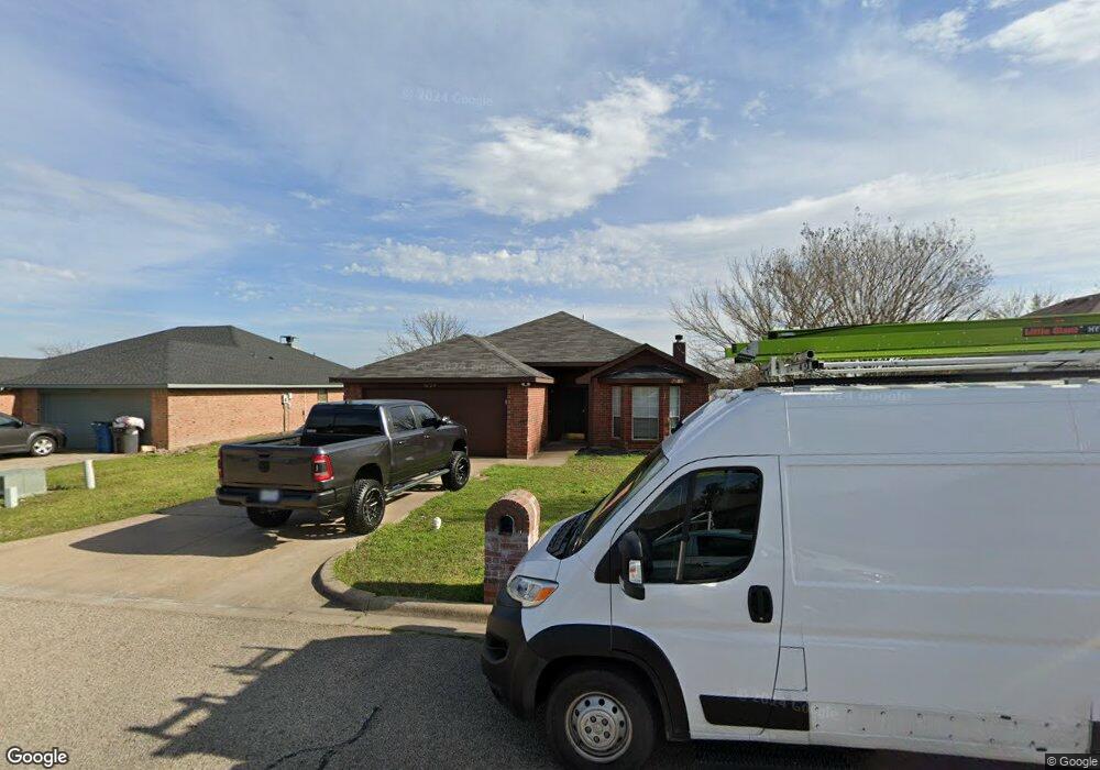 3025 Hillsdale St, Corsicana, TX 75110 - photo 1