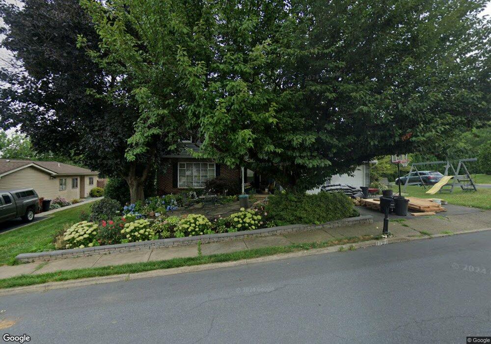 1981 Linden Ln, Whitehall, PA 18052 - photo 1