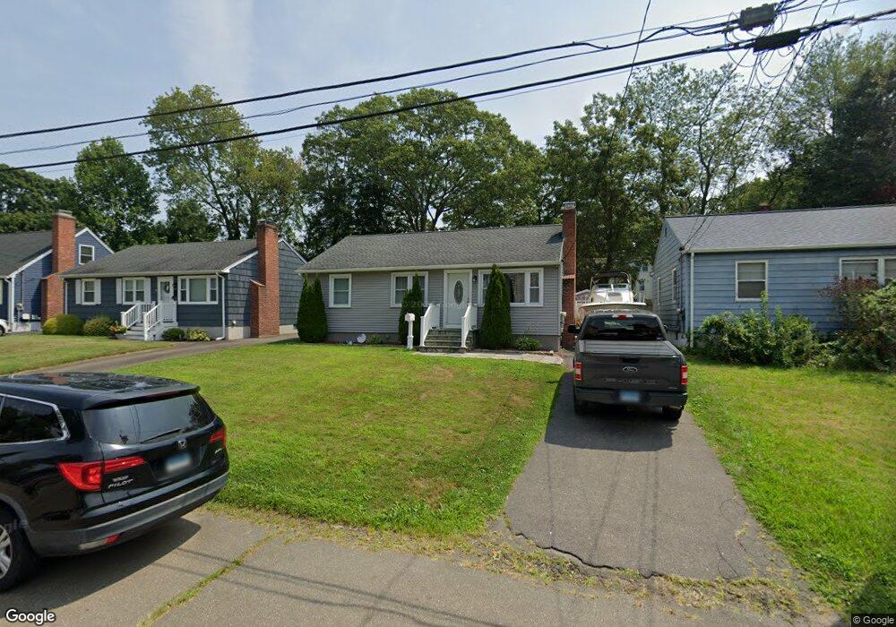 47 Mohawk Dr, West Haven, CT 06516 - photo 1