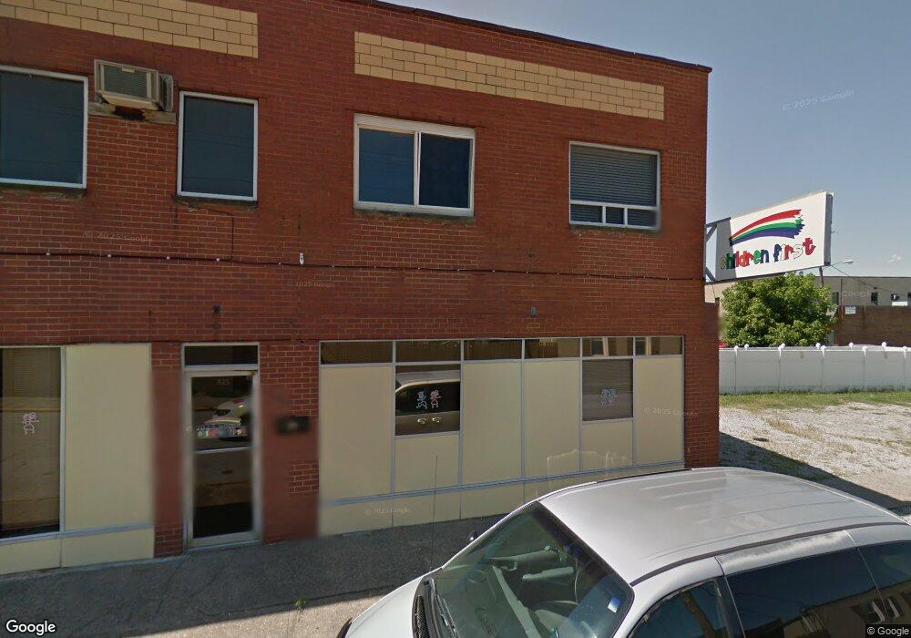 1303 Ohio Ave, Dunbar, WV 25064 - photo 1