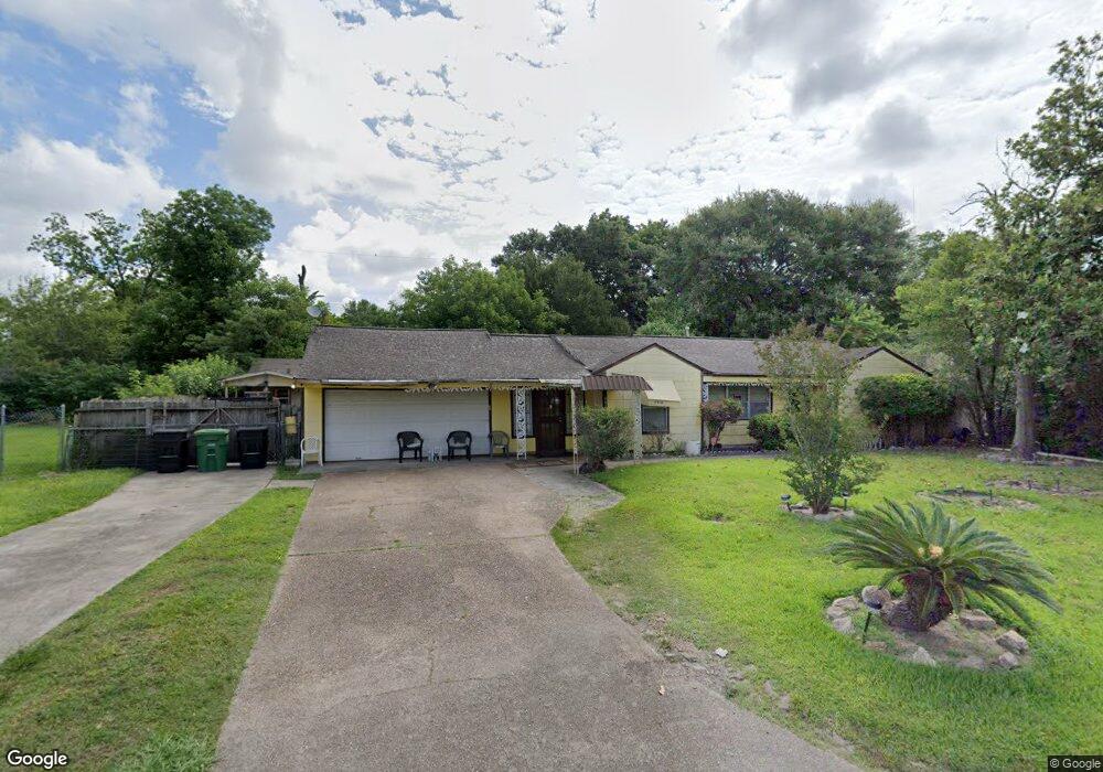 9910 Genemaury St, Houston, TX 77088 - photo 1