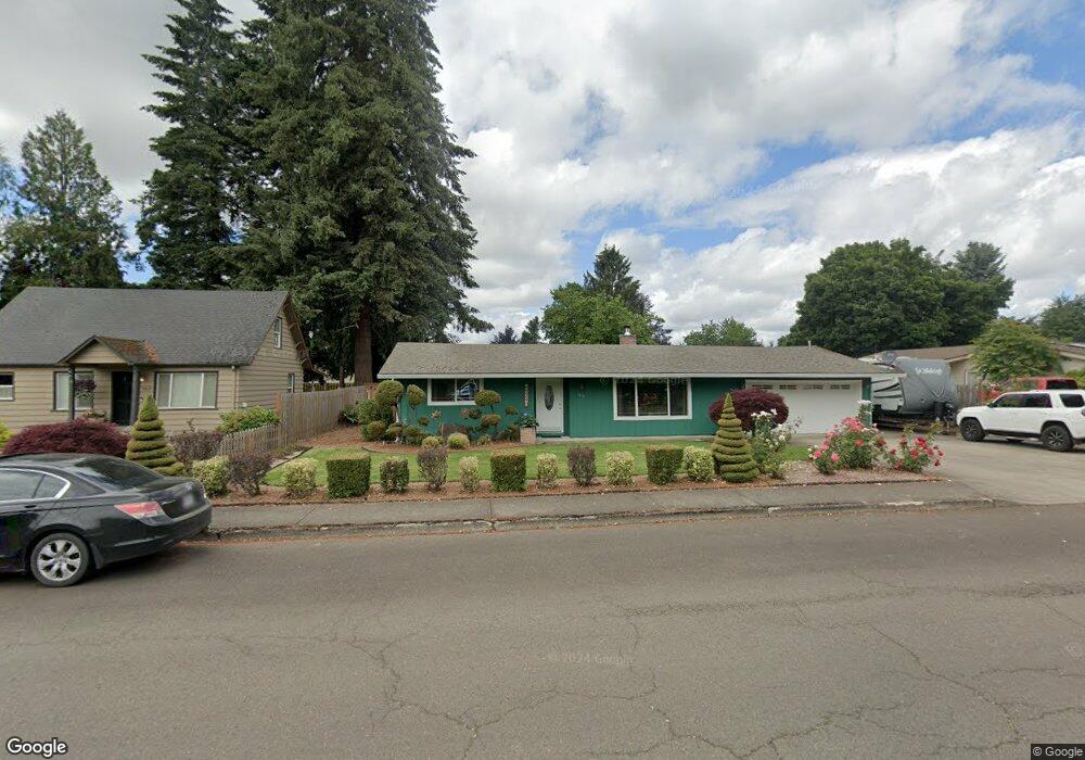 1175 N Juniper St, Canby, OR 97013 - photo 1