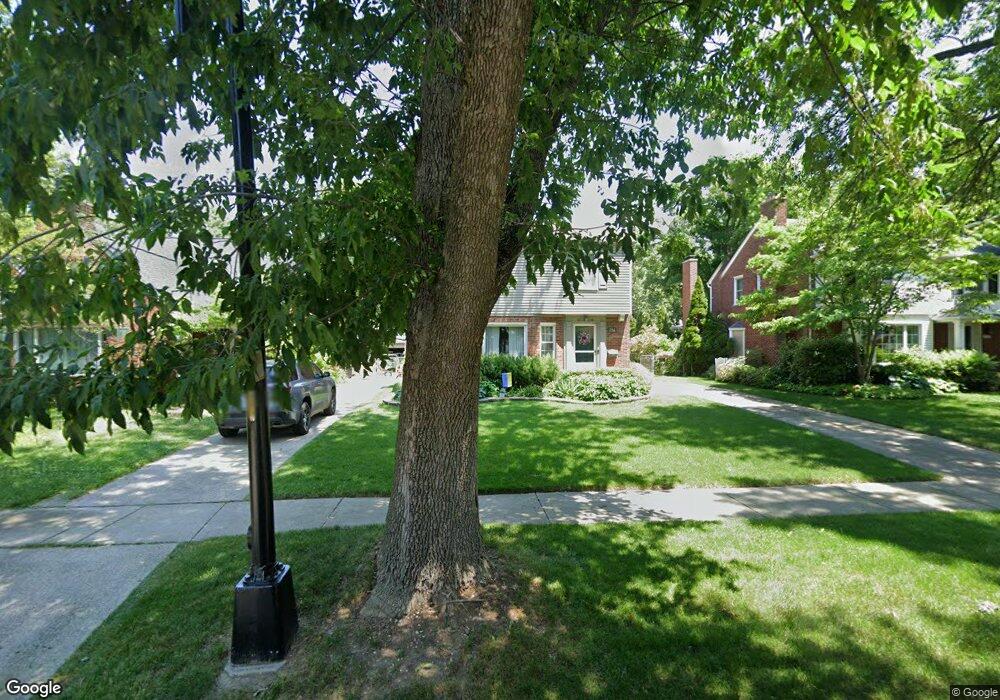 354 Ridgemont Rd, Grosse Pointe Farms, MI 48236 - photo 1