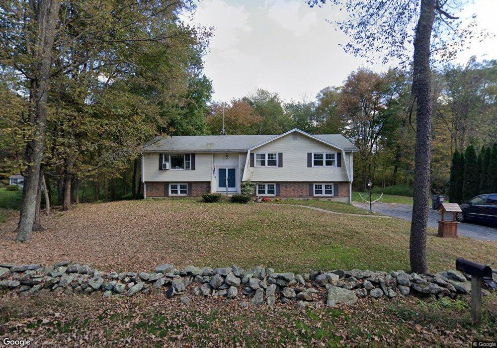 4 Scully Rd, Somers, CT 06071 - photo 1