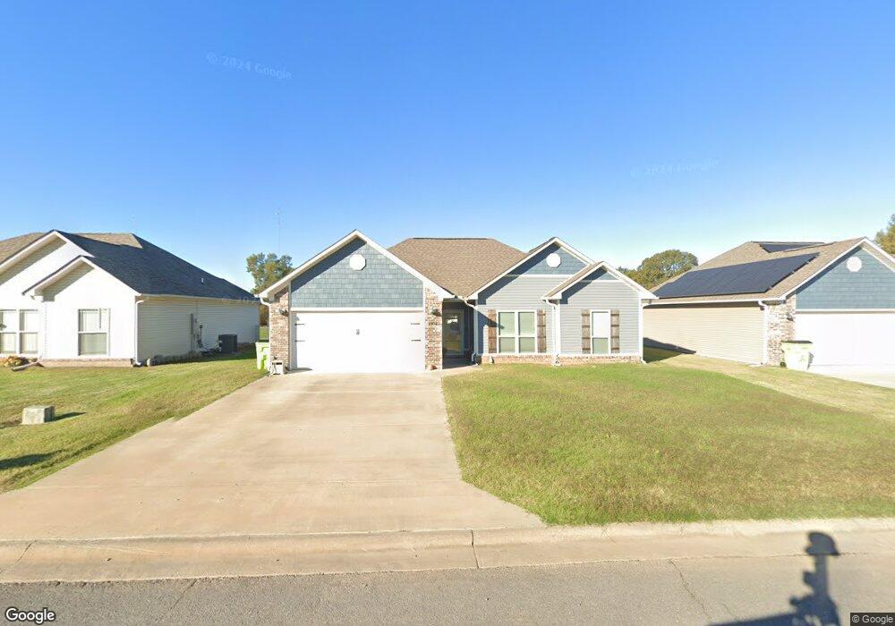 1804 S Spring St, Stuttgart, AR 72160 - photo 1
