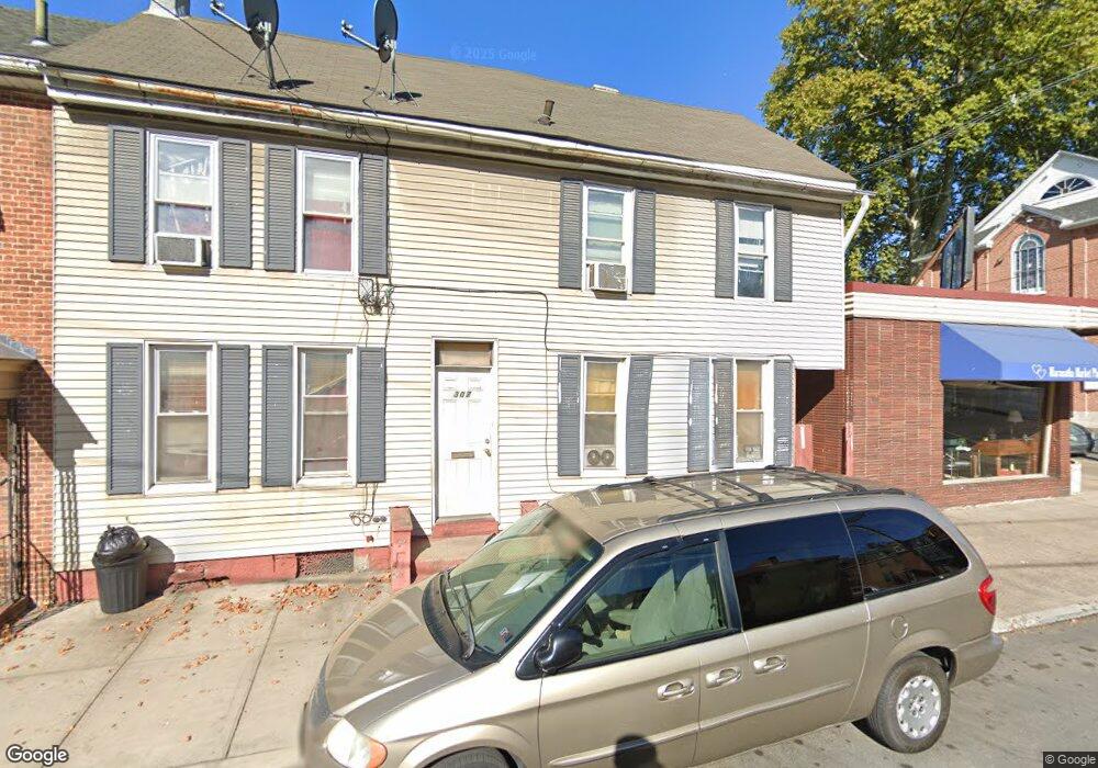 307 S Main St, Chambersburg, PA 17201 - photo 1