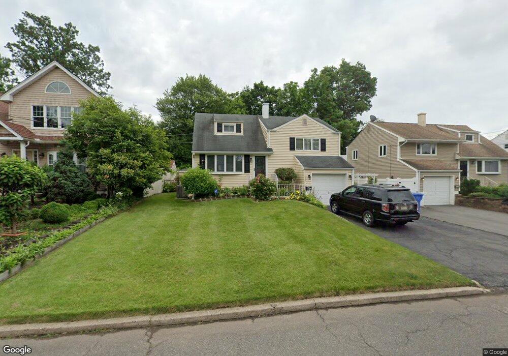 226 Mcfarlane Rd, Colonia, NJ 07067 - photo 1