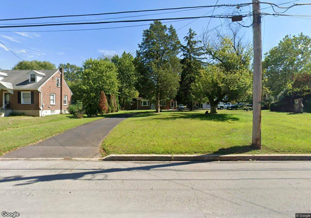 2279 W Walnut St, Colmar, PA 18915 - photo 1