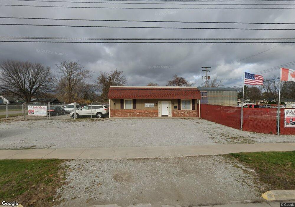 1819 Bancroft St, Port Huron, MI 48060 - photo 1