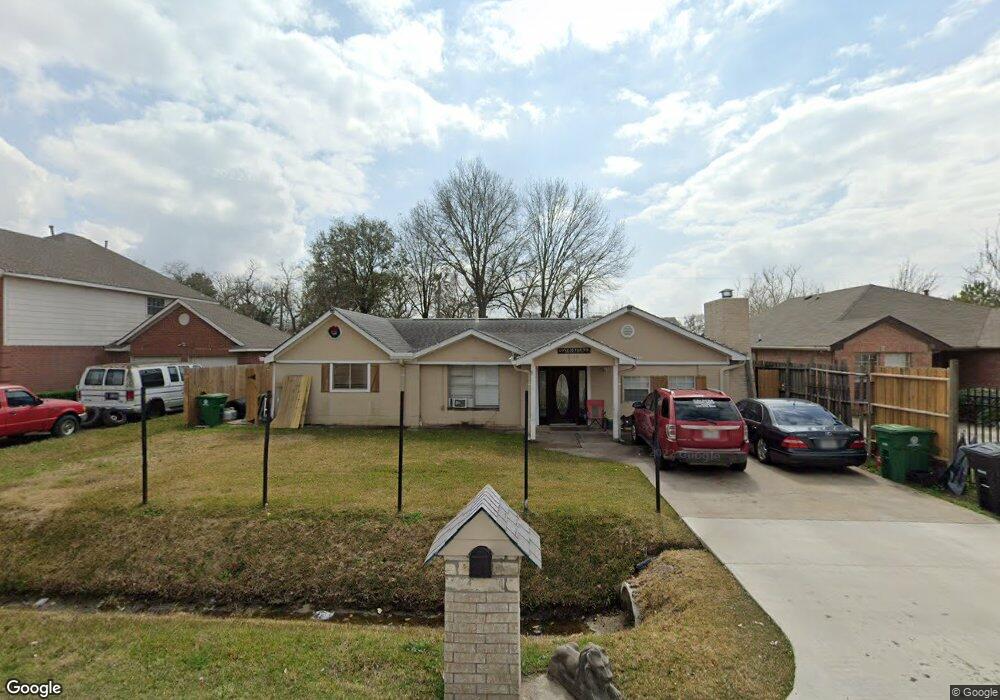 8310 Saylynn Ln, Houston, TX 77075 - photo 1