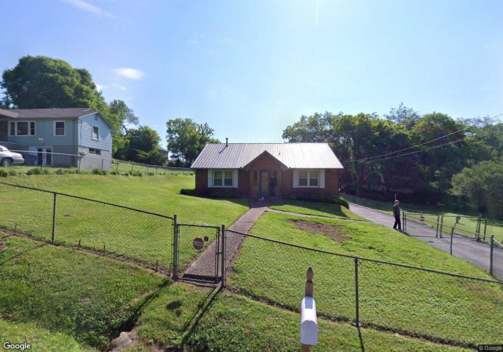 146 E Pine St, Rossville, GA 30741 - photo 1