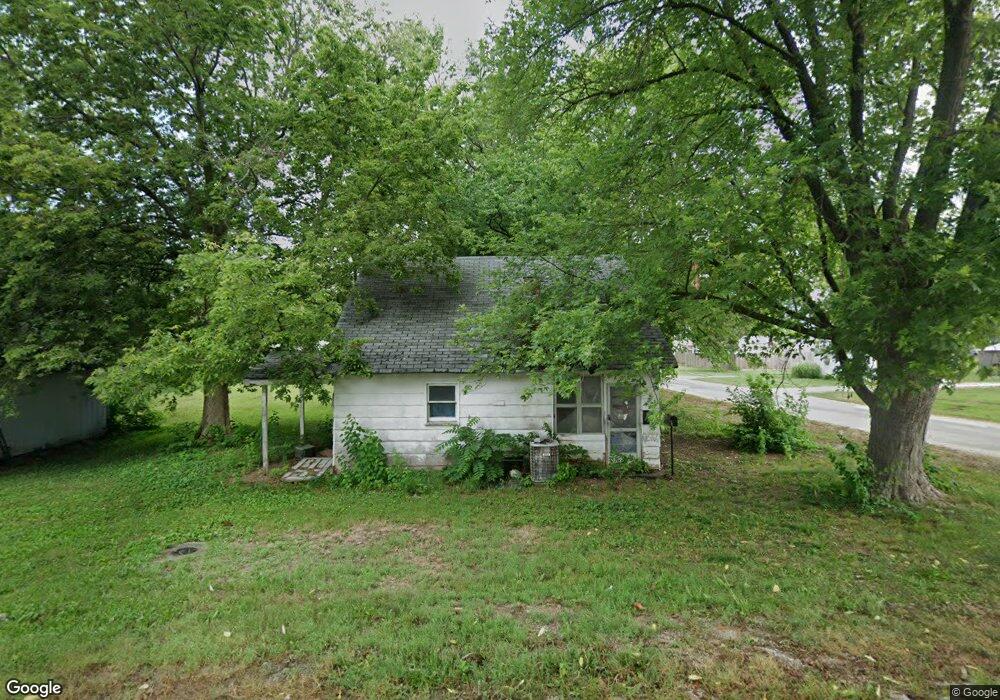 101 S Job St, Virginia, IL 62691 - photo 1