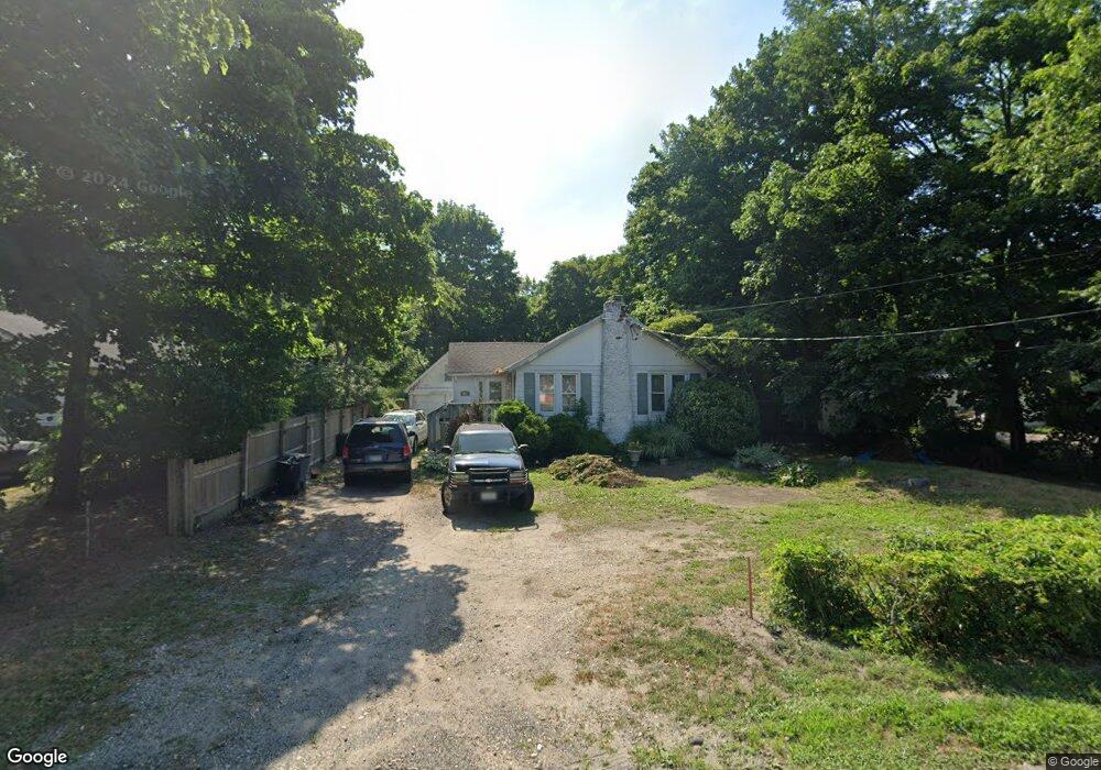 1046 Waverly Ave, Holtsville, NY 11742 - photo 1