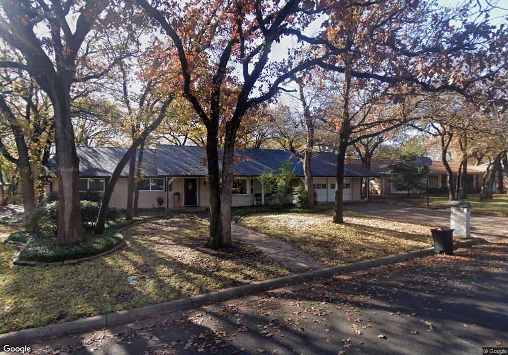 708 King Dr, Bedford, TX 76022 - photo 1