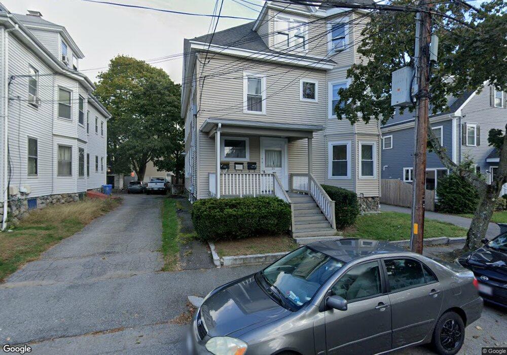 35 Fiske St unit 3, Waltham, MA 02451 - photo 1