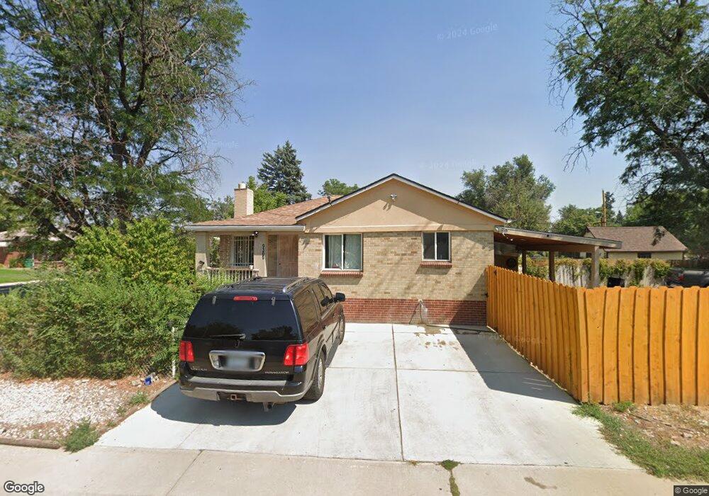 9305 E 12th Ave, Aurora, CO 80010 - photo 1