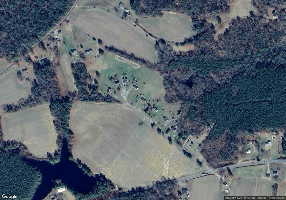 302 Old Howerton Rd, Dunnsville, VA 22454 - photo 1