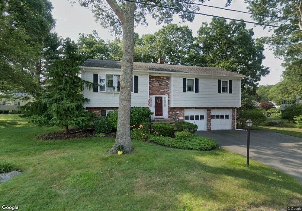 46 Pinette St, North Dartmouth, MA 02747 - photo 1