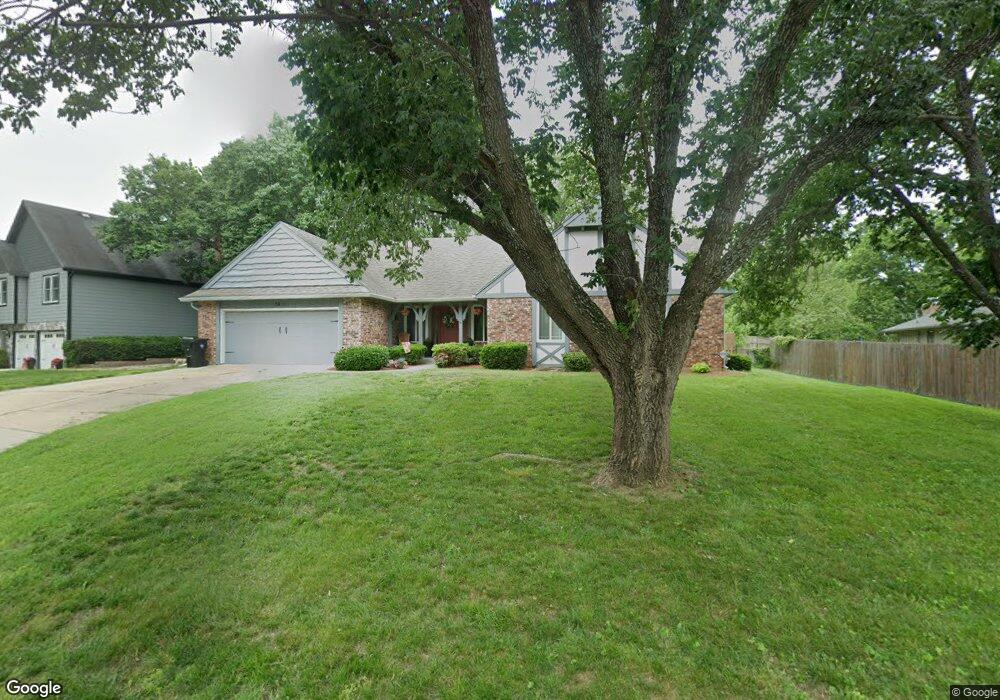 3811 SW Gamwell Rd, Topeka, KS 66610 - photo 1