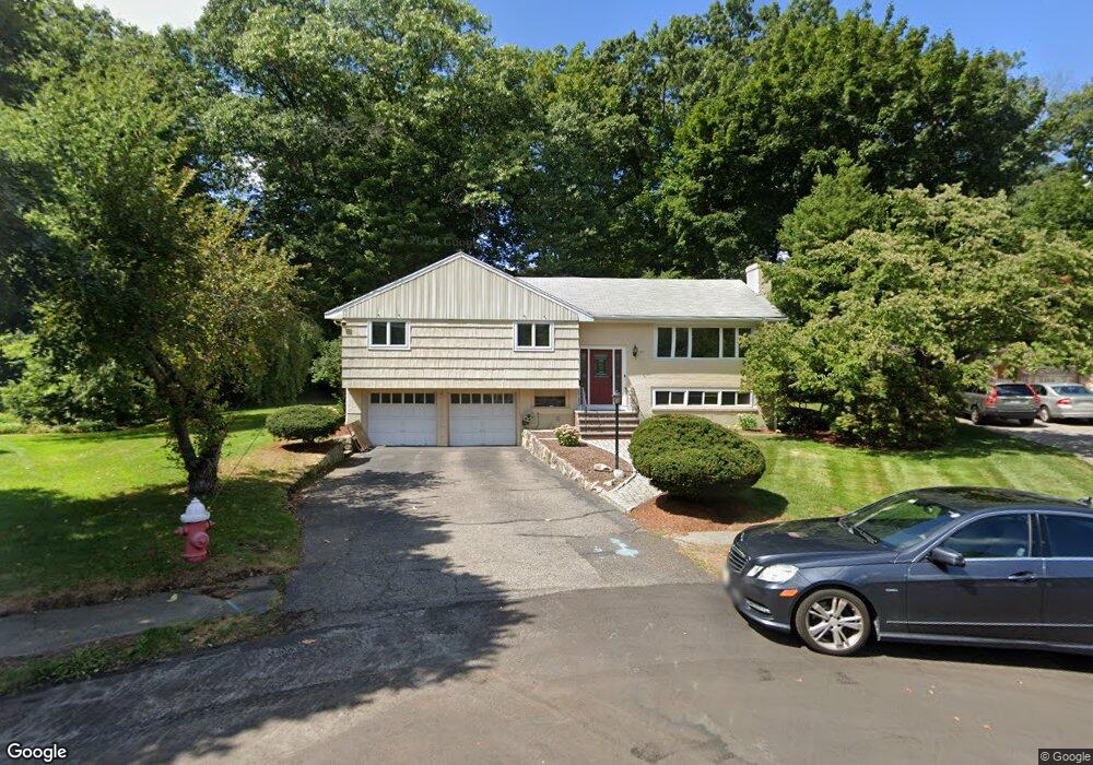 37 Redwing Rd, Wellesley Hills, MA 02481 - photo 1