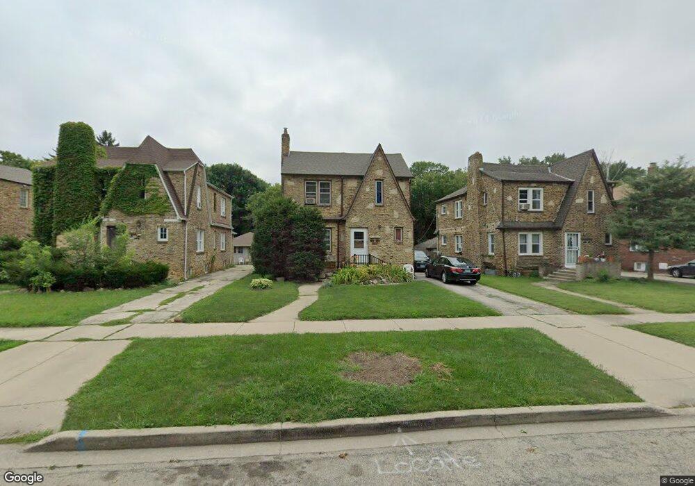 1021 W Atlantic Ave, Waukegan, IL 60085 - photo 1