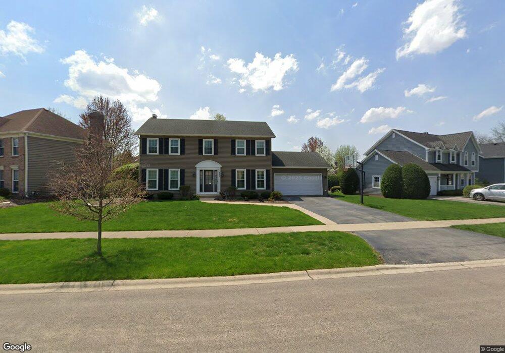 630 Bluegrass Dr, Wheaton, IL 60189 - photo 1