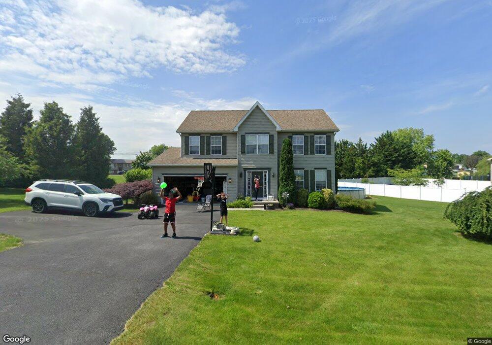 1405 Mallard Dr E, Chambersburg, PA 17202 - photo 1