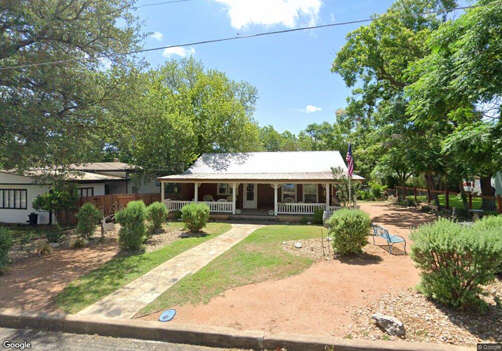 407 Plum St, Fredericksburg, TX 78624 - photo 1