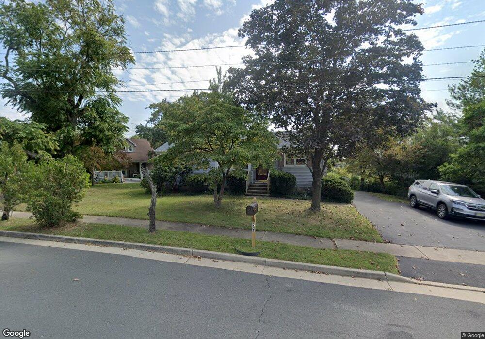 545 Sherwood Dr, Piscataway, NJ 08854 - photo 1