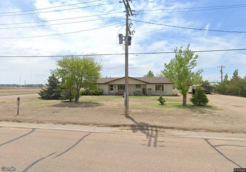 613 E 10th St, Hugoton, KS 67951 - photo 1