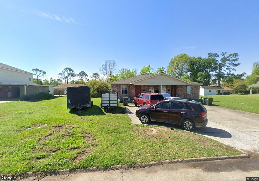 720 Reigel St, Lake Charles, LA 70607 - photo 1