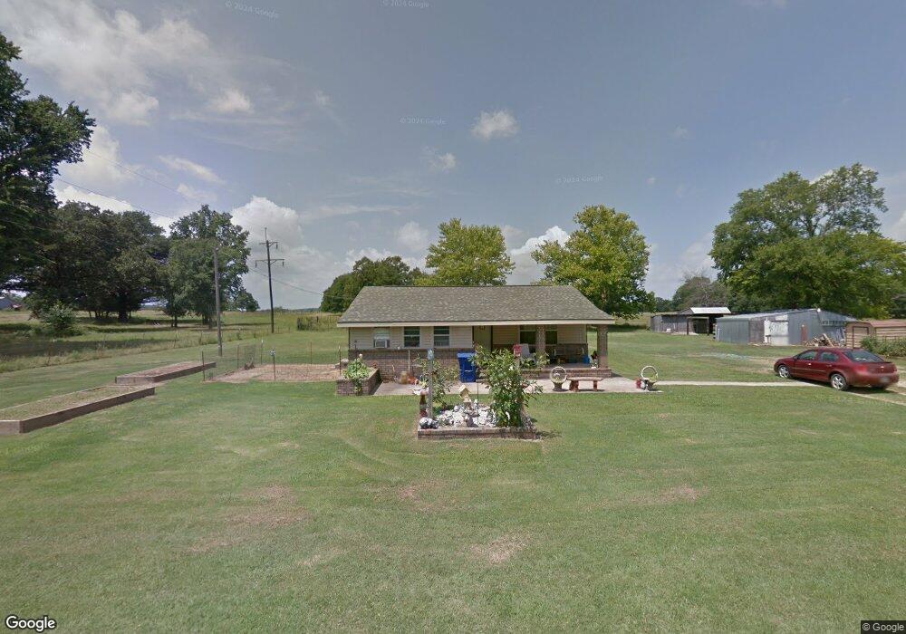 703 Gibbons Ln, Muldrow, OK 74948 - photo 1