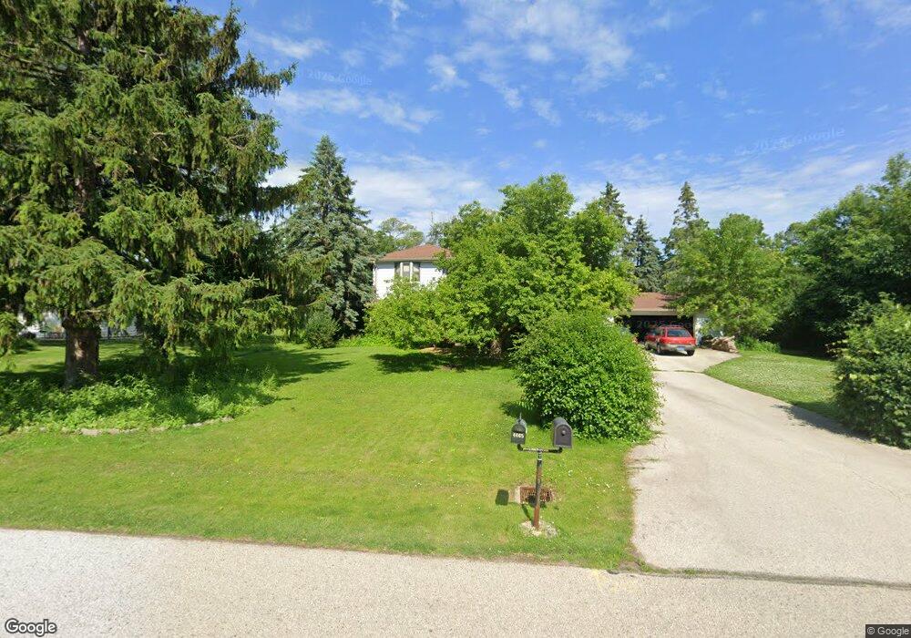 4660 N 133rd St, Brookfield, WI 53005 - photo 1