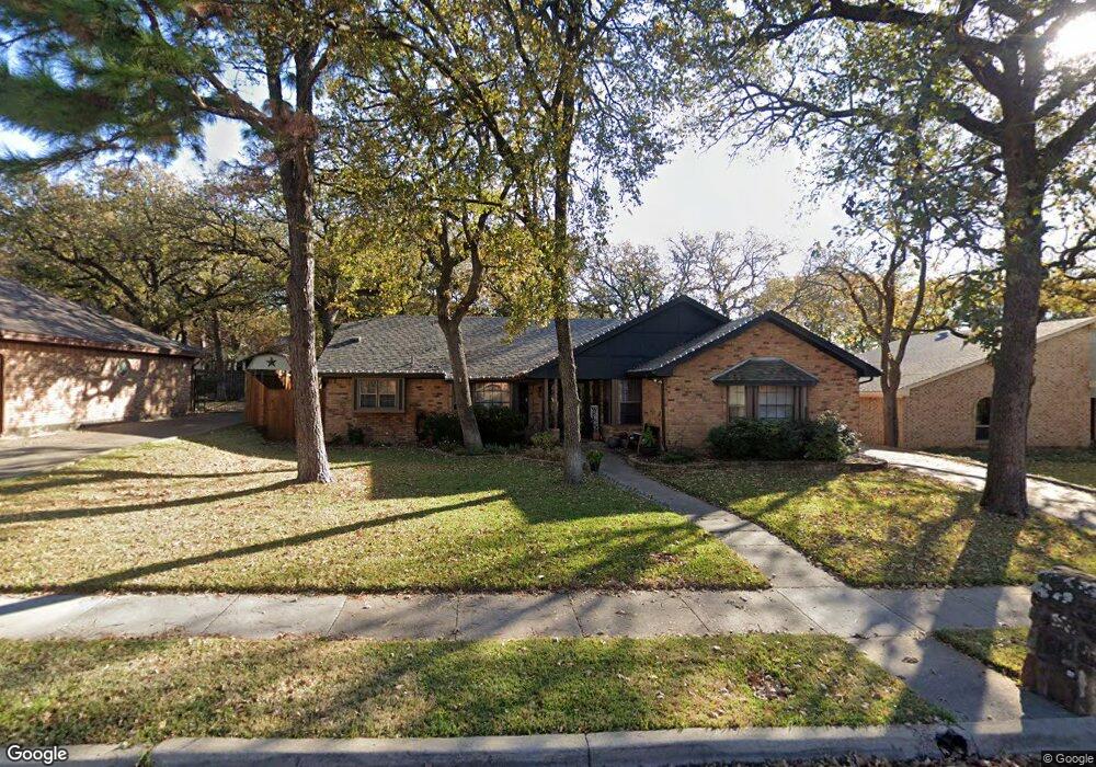 2228 Mountainview Dr, Hurst, TX 76054 - photo 1