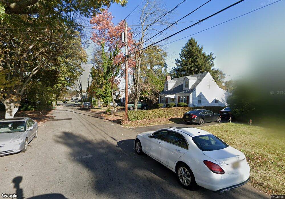 521 Mountainview Dr, North Plainfield, NJ 07063 - photo 1