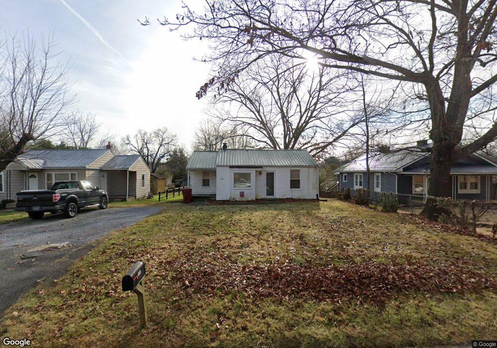 1904 E Unaka Ave, Johnson City, TN 37601 - photo 1