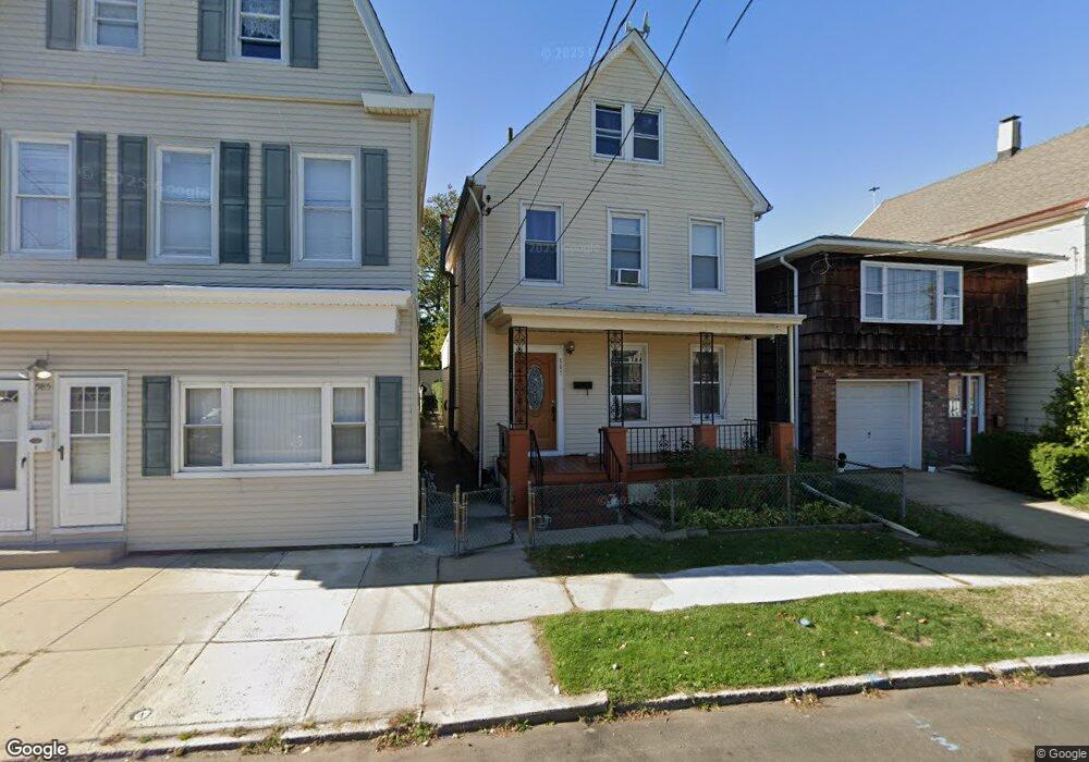 587 Johnstone St, Perth Amboy, NJ 08861 - photo 1