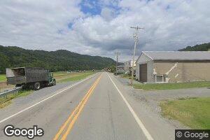 929 River St, Gassaway, WV 26624