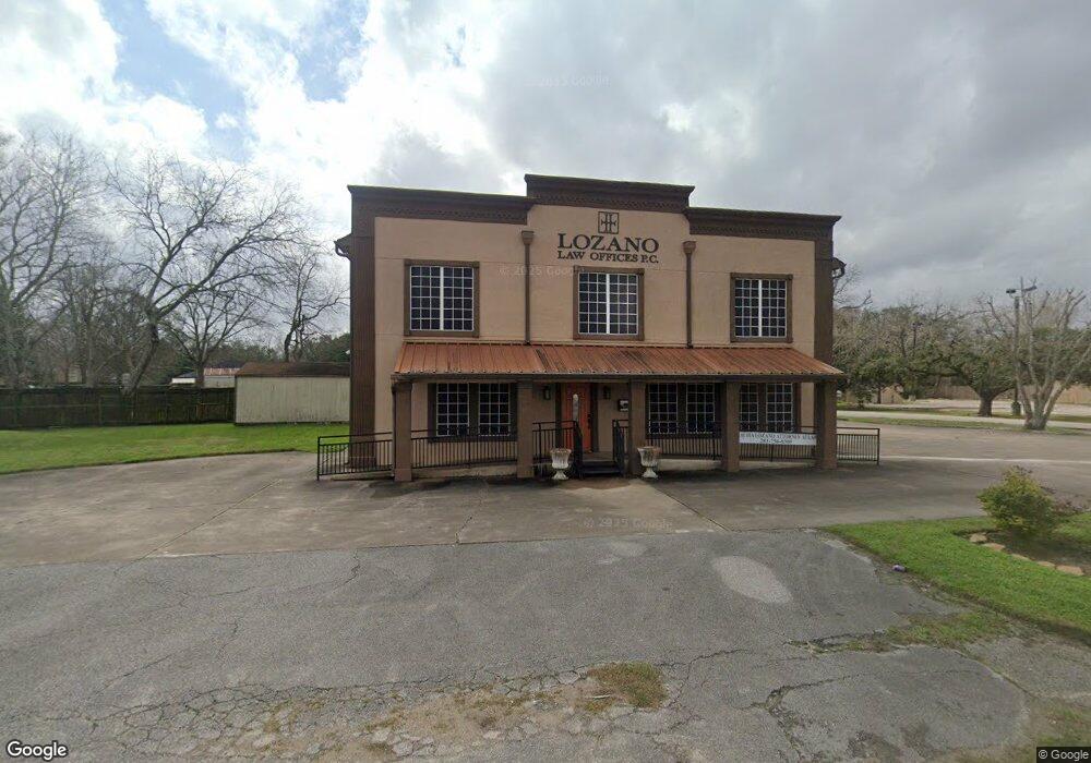 604 E Highway 6, Alvin, TX 77511 - photo 1