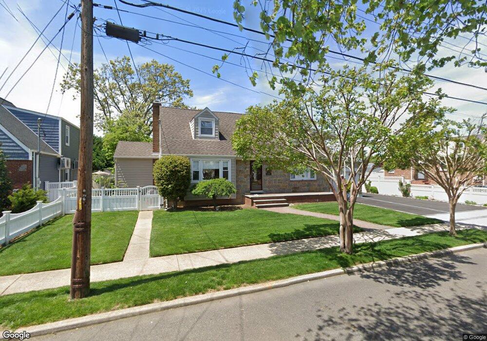 280 Commonwealth St, Franklin Square, NY 11010 - photo 1