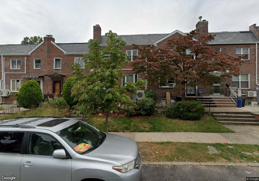 6935 173rd St, Fresh Meadows, NY 11365 - photo 1