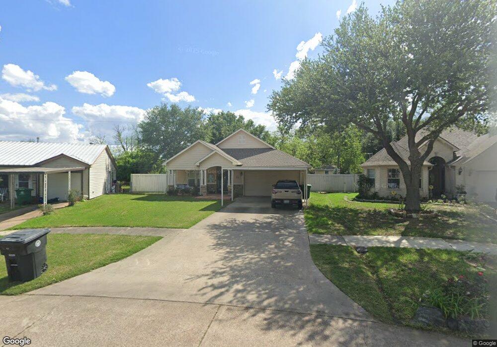 214 Lena Dr, Houston, TX 77022 - photo 1