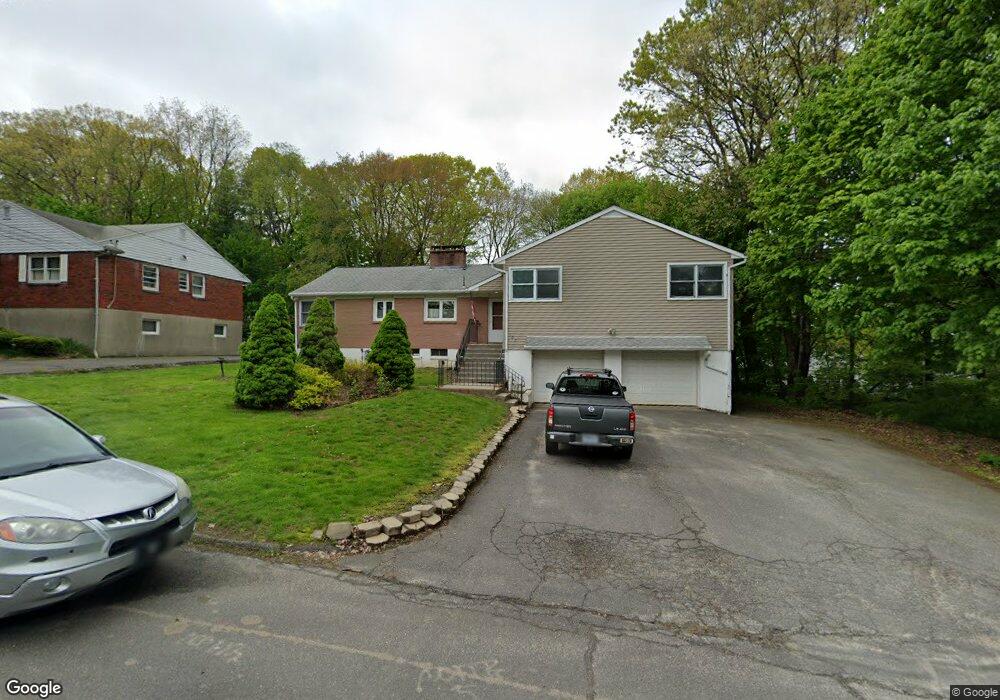 107 Gail Dr, Waterbury, CT 06704 - photo 1