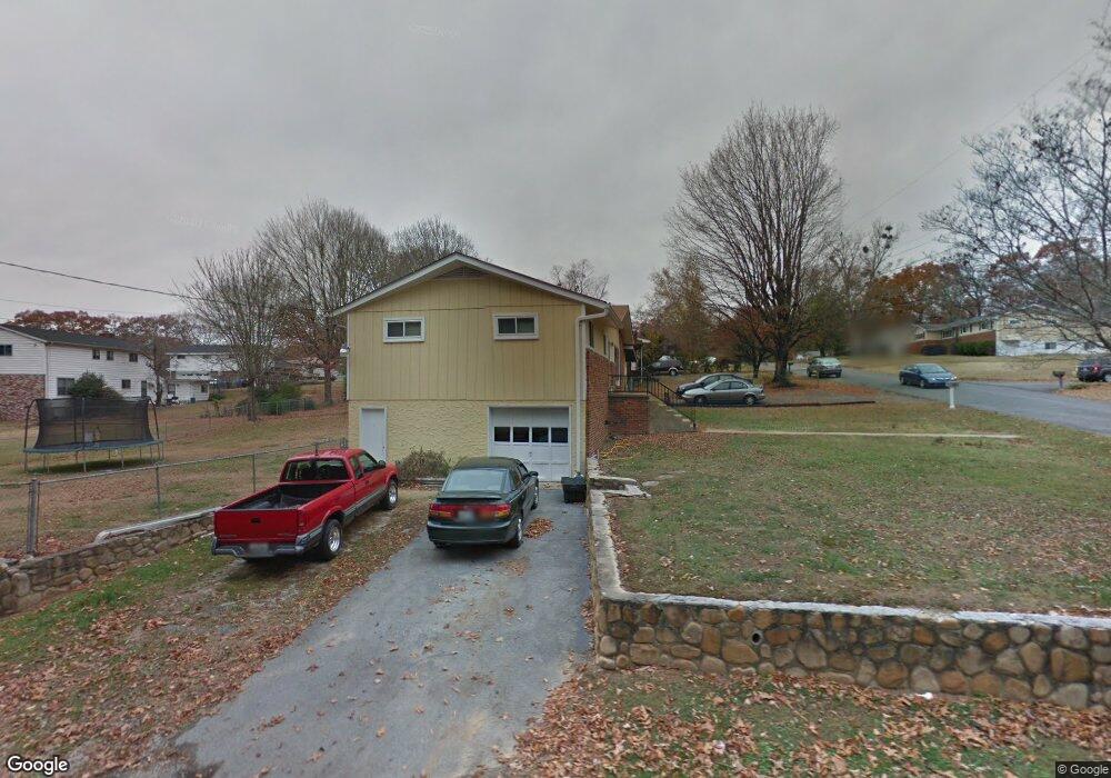 524 Marlow Dr, Hixson, TN 37343 - photo 1