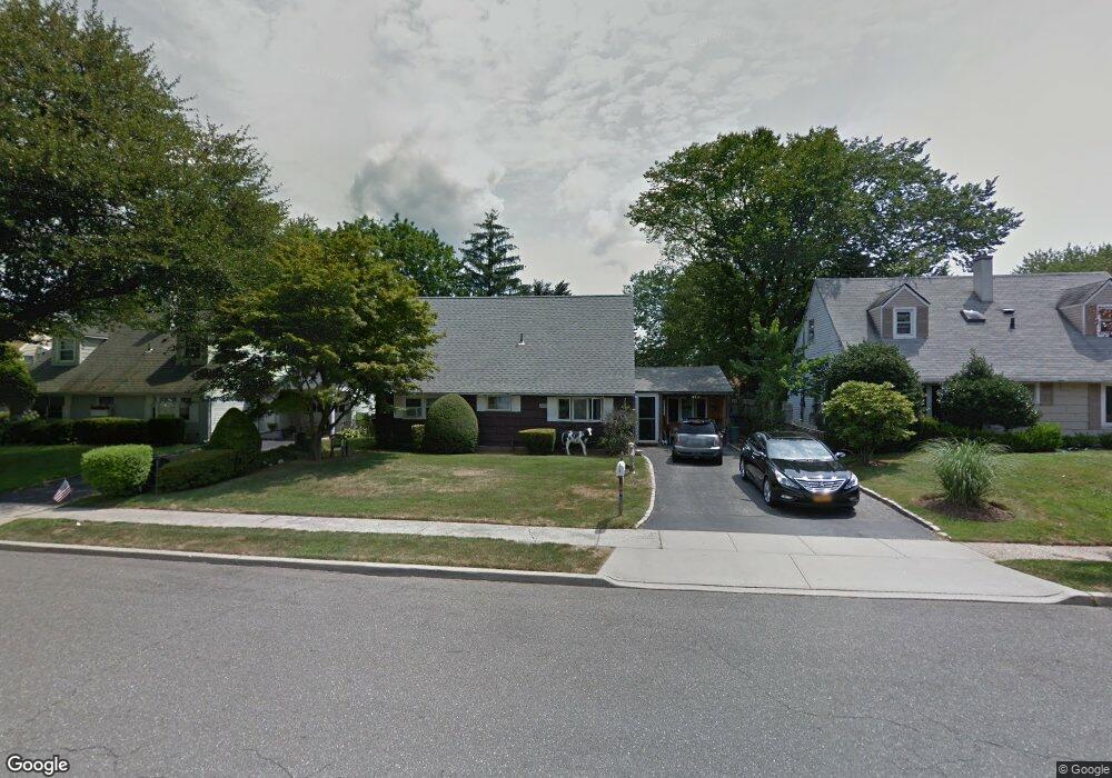 7 Robert Rd, Glen Cove, NY 11542 - photo 1