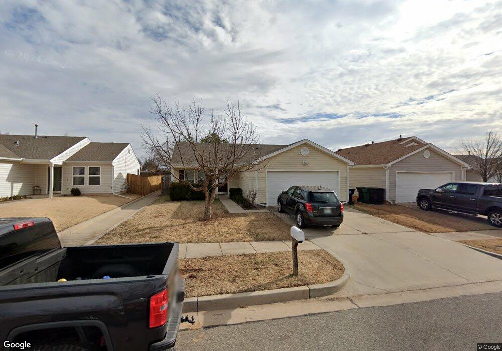 9240 Snowberry Dr, Oklahoma City, OK 73165 - photo 1