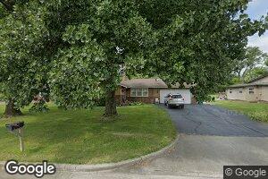 715 S Wall St, Macon, IL 62544