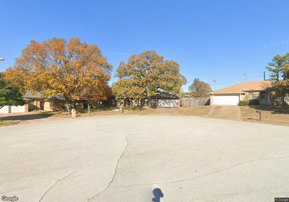 2065 Parkridge Dr, Hurst, TX 76054 - photo 1